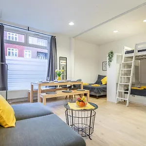 https://cosy-loft-with-walk-in-rain-shower.hamburg-hotels-de.com